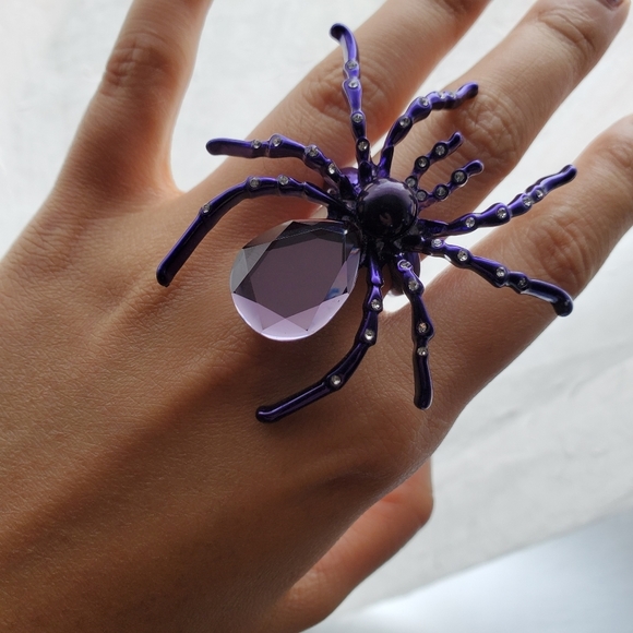 Betsey Johnson Jewelry - 🕷️ Betsey Johnson large purple chrome widow spider rhinestone ring 7.5